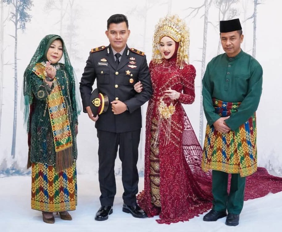 Bupati Kampar Ahmad Yuzar Berminantu, Resepsi di Gedung Mahligai Bungsu Bak Hari Pasar